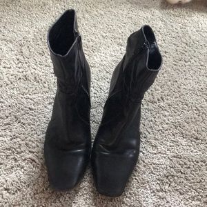 Italian black leather booties